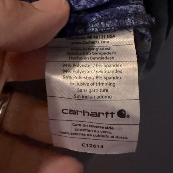 Carhartt V-Neck Women's Sz L Scrub Top Butterfly Design - Picture 5 of 6